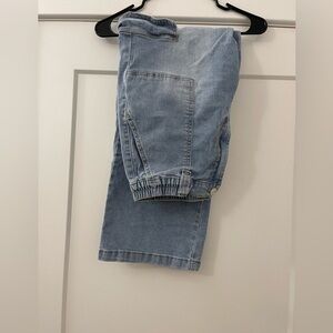 Cargo Straight jeans with elastic waist band